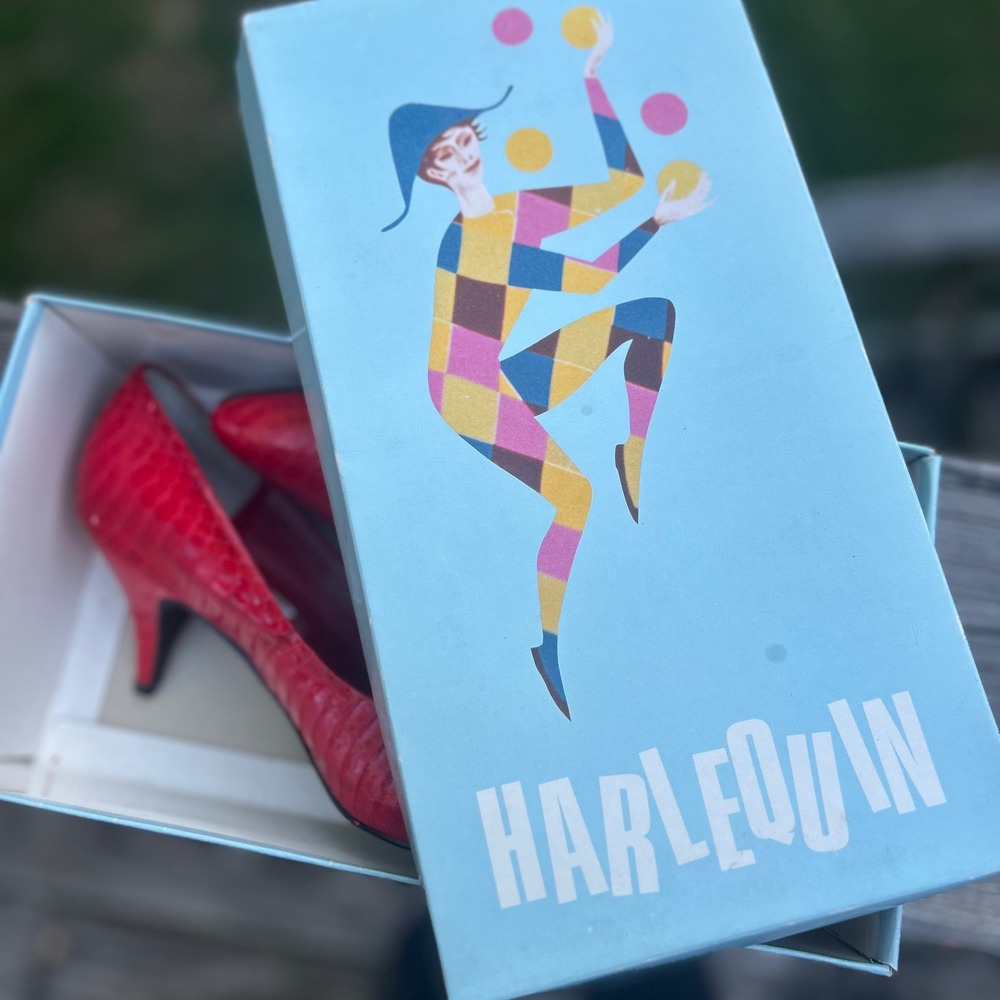 Harlequin‎ Pumps Vintage 80s 8AA Red Snakeskin Embossed Kitten Heel Pointed Toe